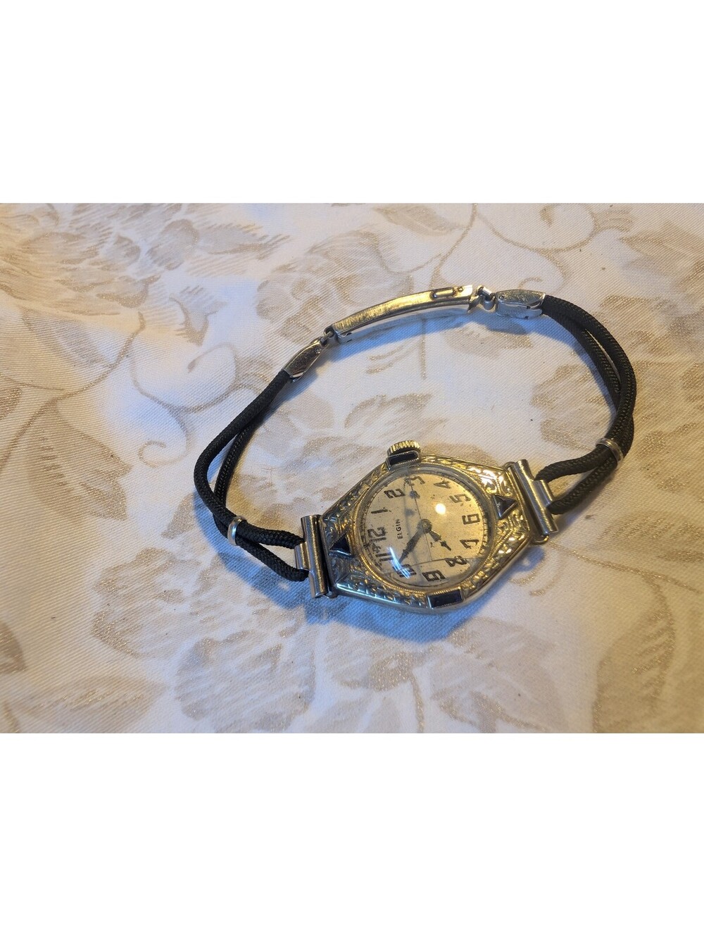 Vintage Elgin 18 k gold Ladies Mechanical Wristwatch with Black Cord Band